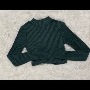 Forever 21 Green Sweater Croptop Size Small